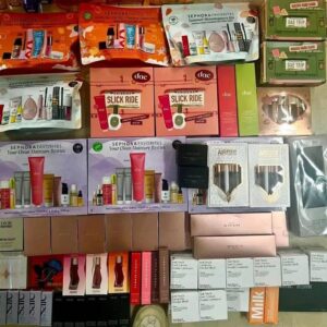 Home wholesale makeup & beauty pallet (200+ pieces)